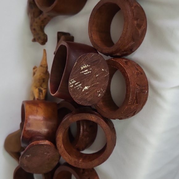 Wooden Jungle Animal Set (14) Napkin Rings Made in India Vintage - Picture 10 of 11